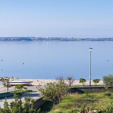 Apartment Nin - Vrsi At The Beach ภายนอก รูปภาพ