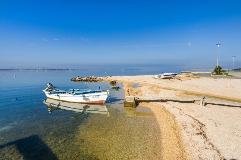 Apartment Nin - Vrsi At The Beach ภายนอก รูปภาพ